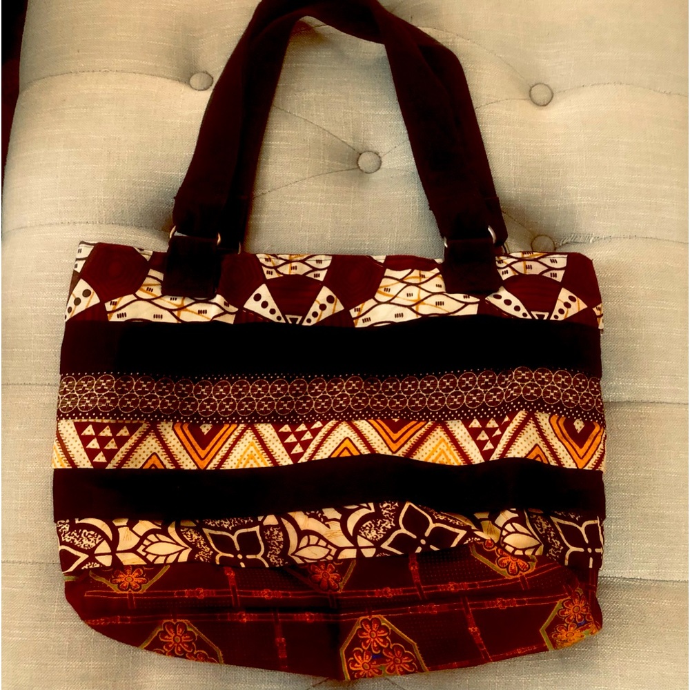 Handmade in Africa by Amani colorful shoulder bag w/ top zipper & inside pouch.